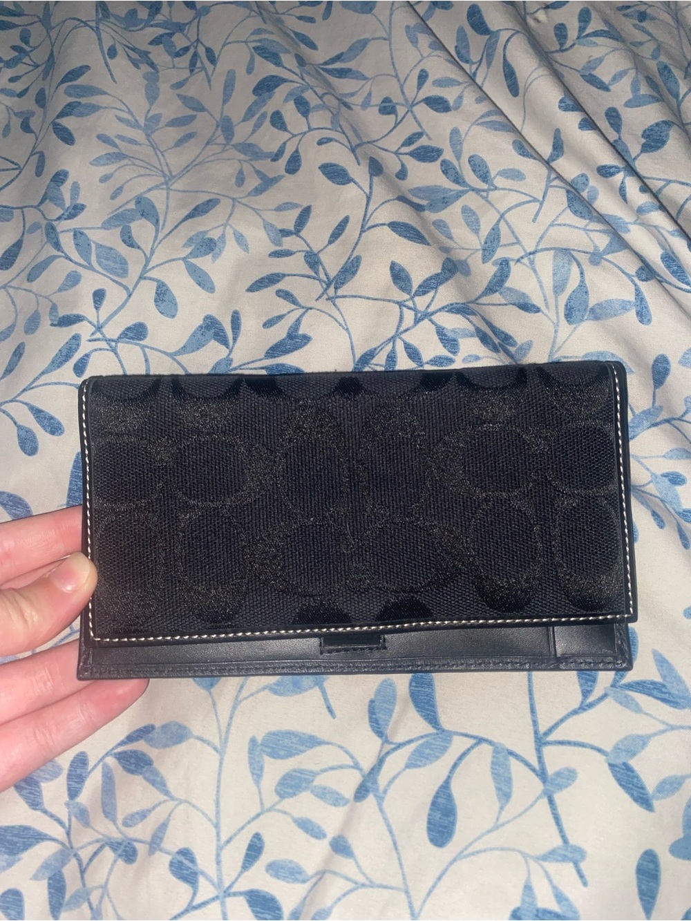 Coach check book
